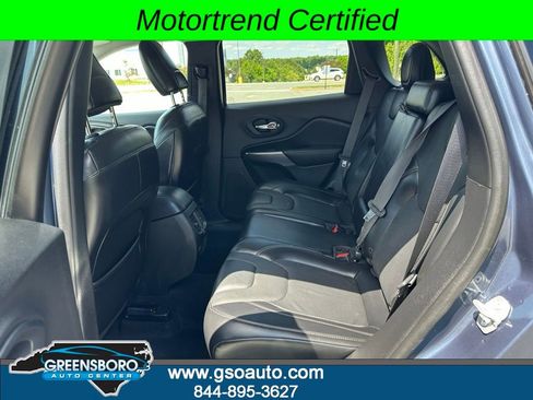 Used 2019 Jeep Cherokee Limited AWD/4WD image 22