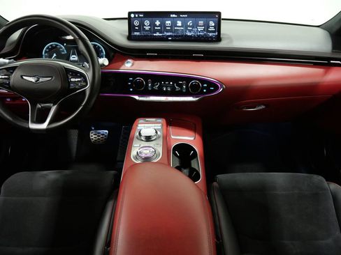 Used 2022 Genesis GV70 3.5T Sport w/ Sport Prestige Package image 11