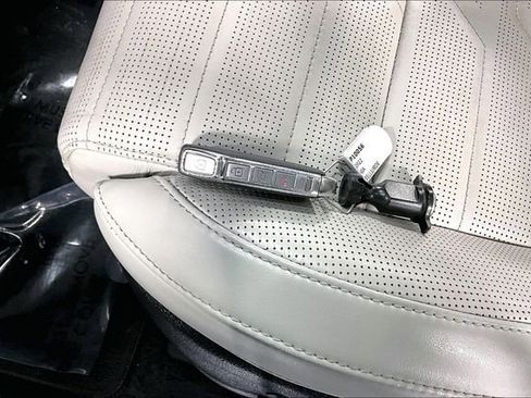 Used 2022 Kia Telluride SX w/ SX Prestige Package AWD/4WD image 31