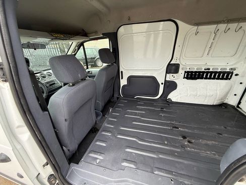 Used 2013 Ford Transit Connect XLT image 19