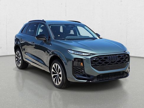 New 2026 Audi Q3 quattro 2.0T AWD/4WD image 3