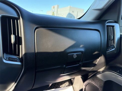 Used 2018 Chevrolet Silverado 1500 LT w/ All Star Edition image 24