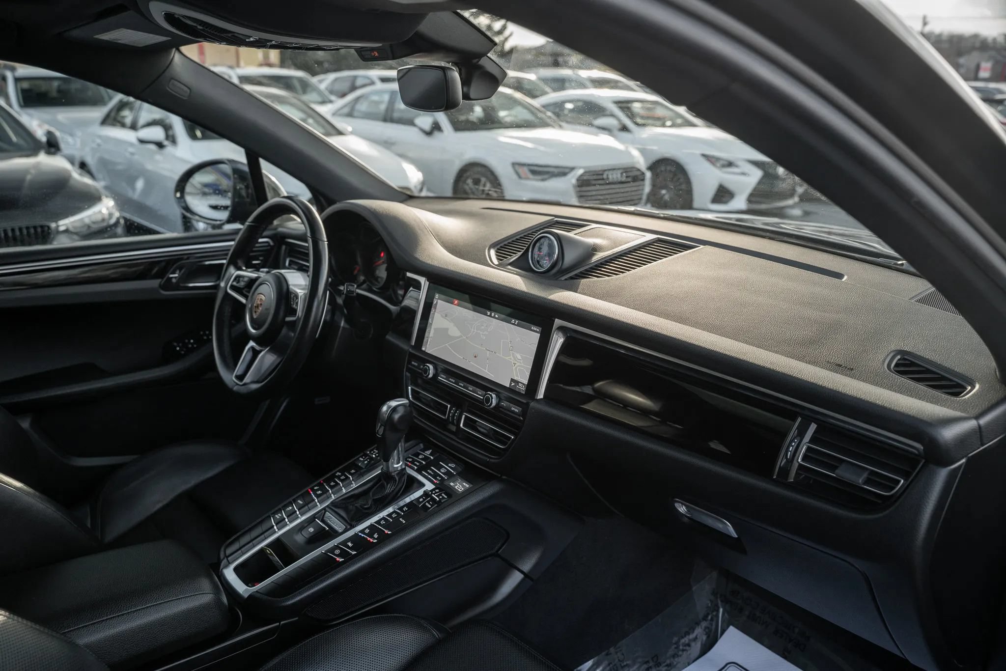 Used 2020 Porsche Macan S AWD/4WD image 14