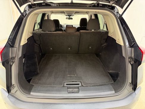 Used 2021 Nissan Rogue S AWD/4WD image 5