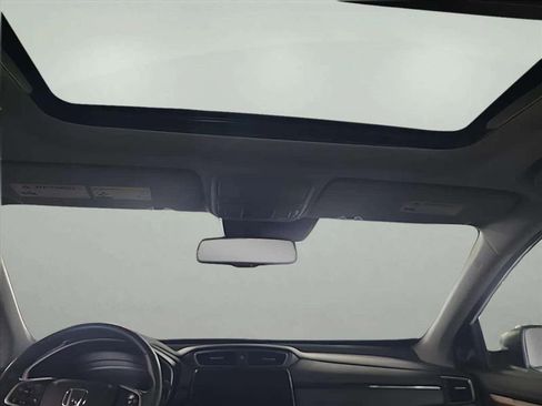 Used 2022 Honda CR-V Touring image 12