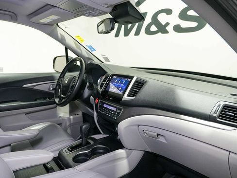 Used 2017 Honda Pilot EX-L image 18
