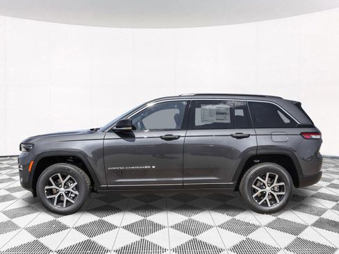 New 2025 Jeep Grand Cherokee Limited AWD/4WD image 12