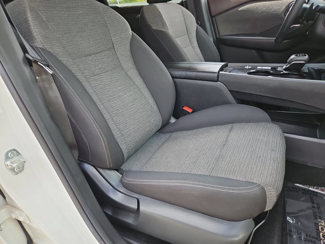 Used 2023 Nissan Rogue SV FWD image 20