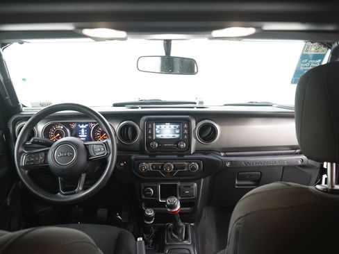 Used 2019 Jeep Wrangler Sport AWD/4WD image 15