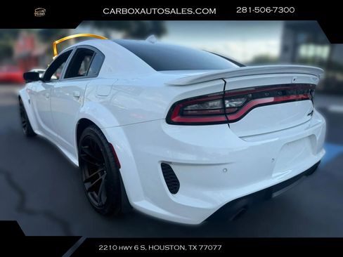 Used 2022 Dodge Charger SRT Hellcat w/ Carbon/Suede Interior Package RWD image 3
