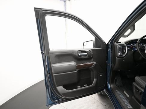 Used 2021 GMC Sierra 1500 Elevation w/ Preferred Package image 27