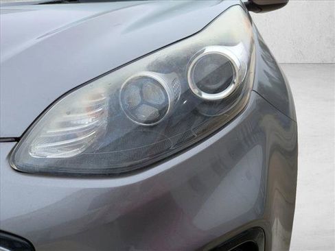 Used 2018 Kia Sportage LX image 7