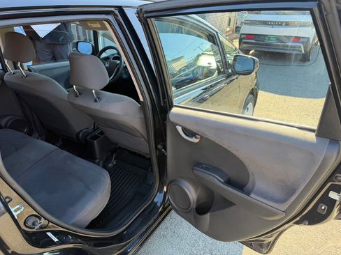 Used 2013 Honda Fit image 31