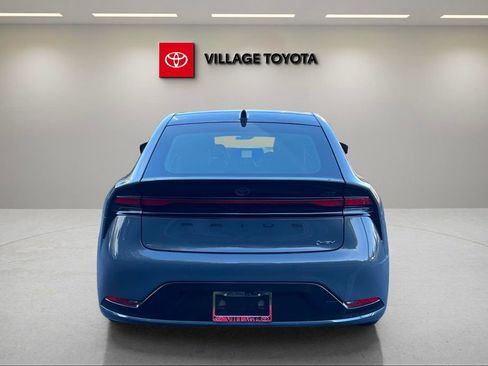 New 2026 Toyota Prius Limited FWD image 4