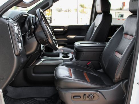 Used 2020 GMC Sierra 2500 AT4 image 18