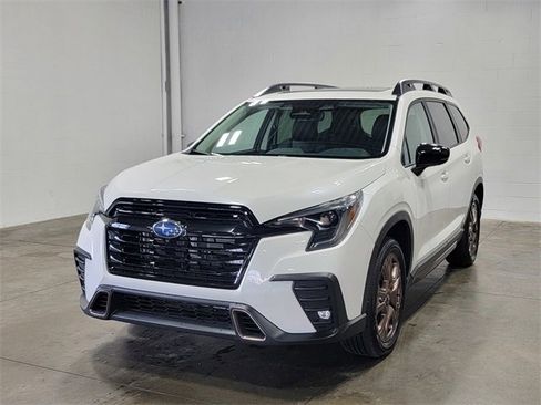 Used 2025 Subaru Ascent Bronze Edition w/ Popular Package #2 image 2