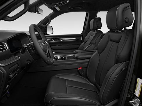 Used 2022 Jeep Wagoneer Series III w/ Rear Seat Video Group 1 image 10