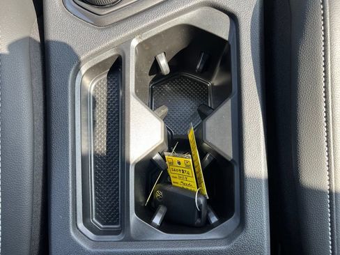 Certified 2024 Volkswagen Tiguan SE R-Line AWD/4WD image 15