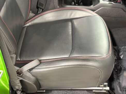 Used 2018 Jeep Wrangler Unlimited Rubicon w/ Dual Top Group image 56