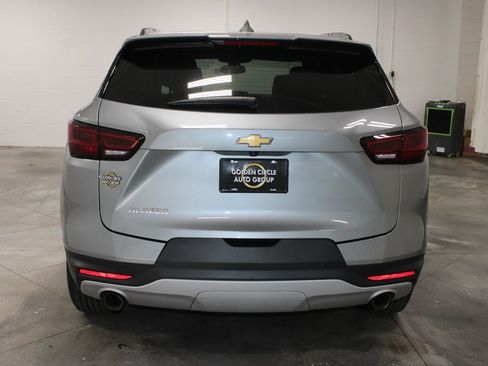 Used 2024 Chevrolet Blazer LT w/ Convenience Package FWD image 8