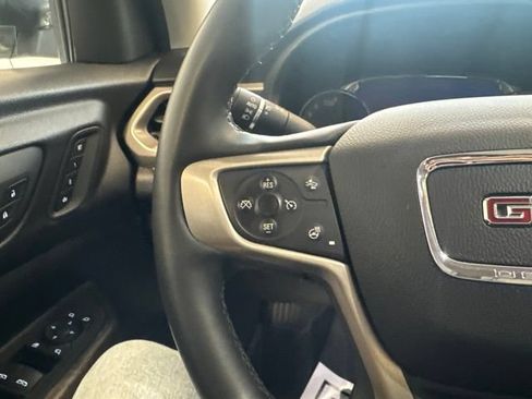 Used 2023 GMC Acadia Denali w/ Denali Ultimate Package AWD/4WD image 37