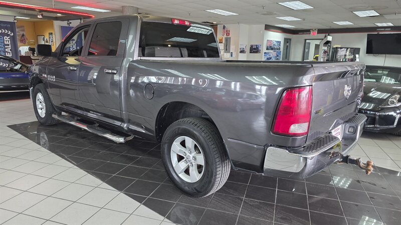 Used 2017 RAM 1500 Classic SLT AWD/4WD image 8