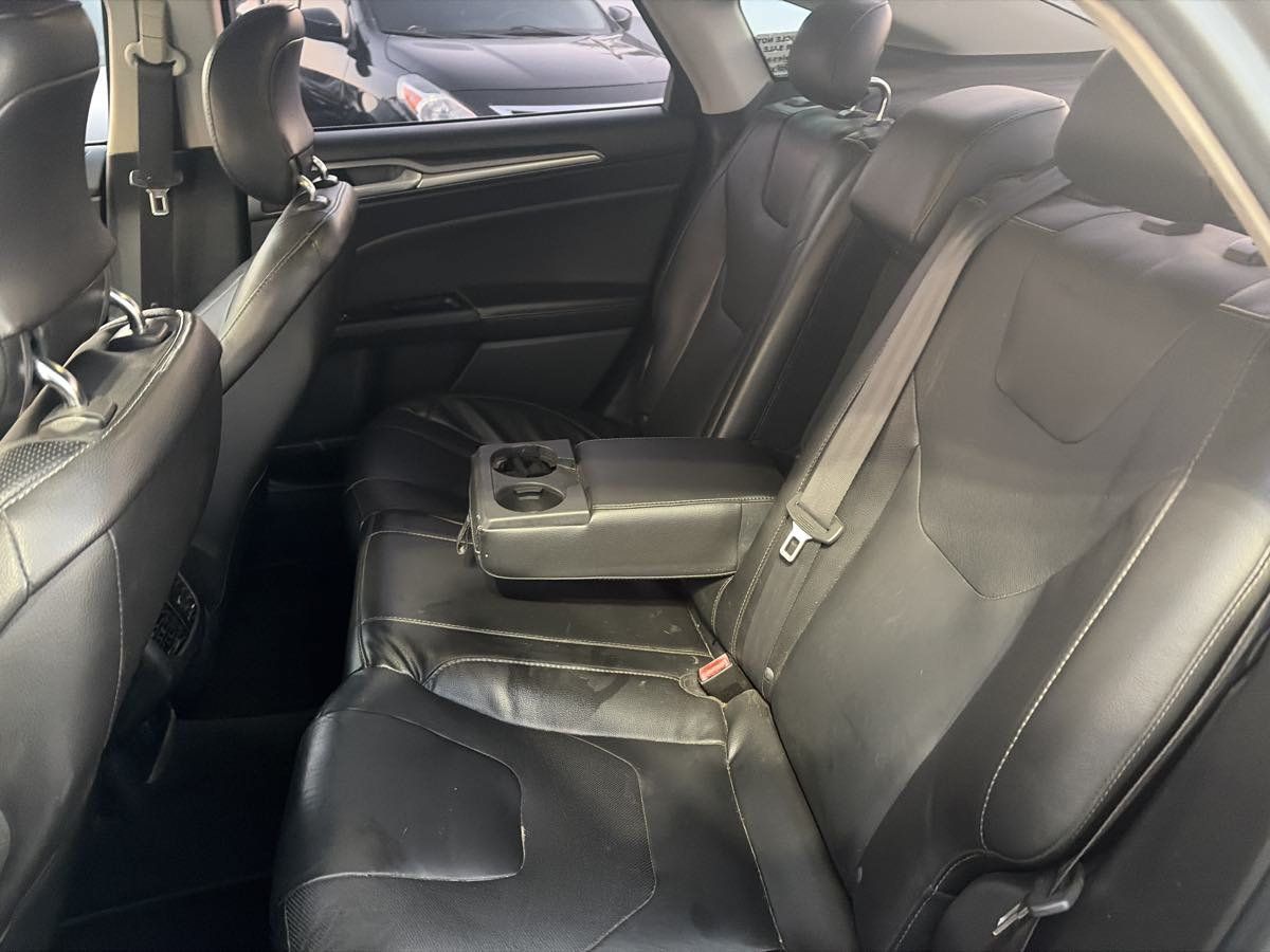 Used 2013 Ford Fusion Titanium FWD image 11