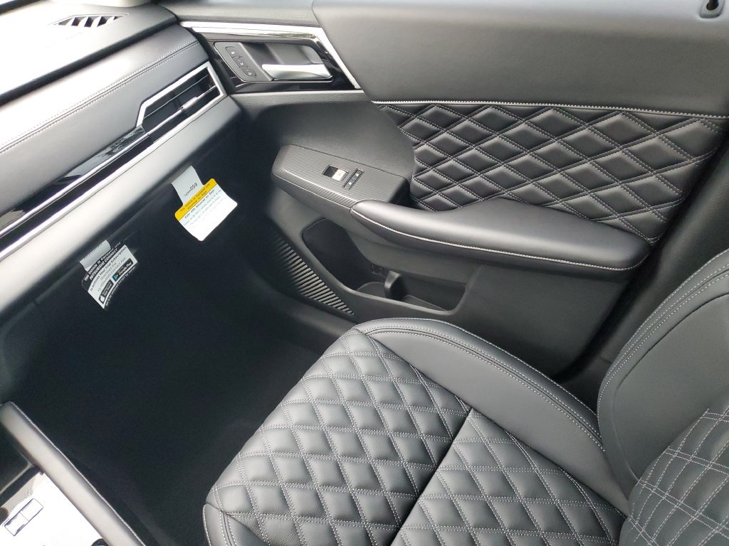 Used 2025 Mitsubishi Outlander SEL AWD/4WD image 11