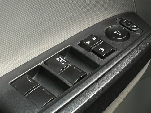 Used 2011 Honda Accord LX image 23