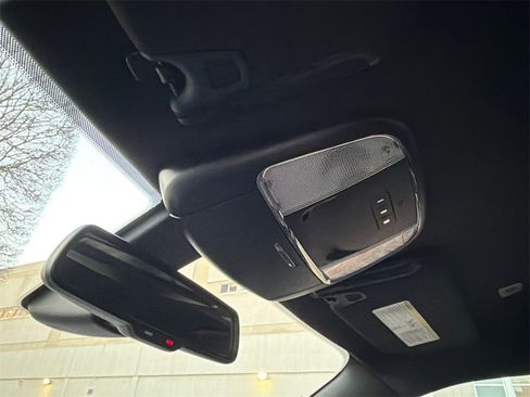 Used 2023 Dodge Charger GT image 33