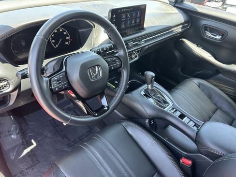 Certified 2024 Honda HR-V EX-L image 17