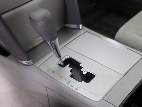 Used 2009 Toyota Camry LE image 5