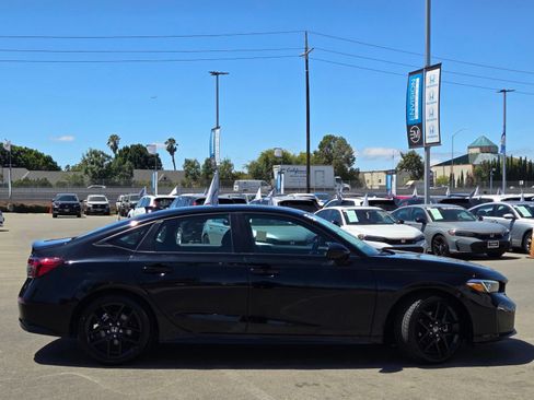Used 2025 Honda Civic Sport image 8