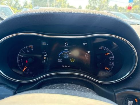 Used 2020 Jeep Grand Cherokee Altitude AWD/4WD image 9