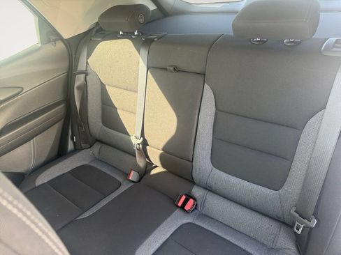 Used 2021 Chevrolet TrailBlazer LT AWD/4WD image 13