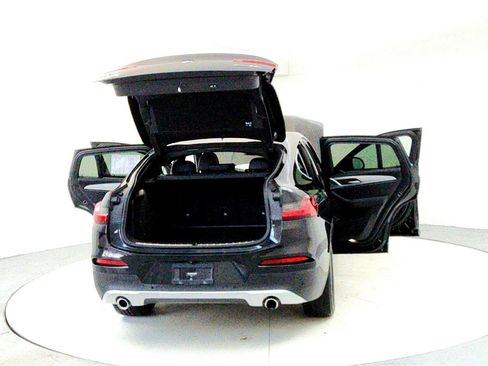 Used 2020 BMW X4 xDrive30i w/ Premium Package image 11