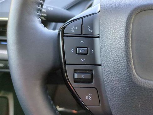 Used 2025 Toyota Prius Limited image 22