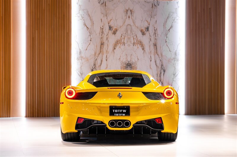 Used 2010 Ferrari 458 Italia Coupe RWD image 4