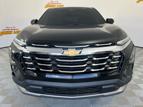 Used 2025 Chevrolet Equinox LT FWD image 10