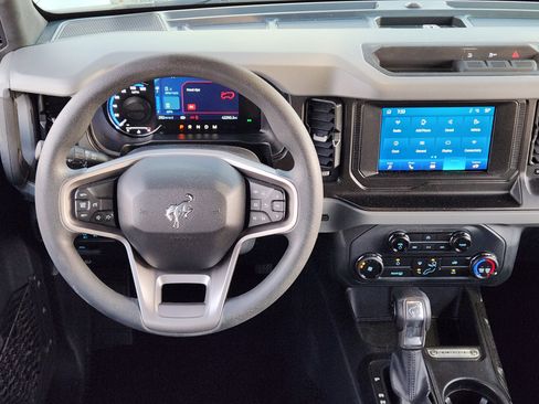 Used 2022 Ford Bronco 4-Door image 34