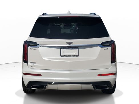 Used 2025 Cadillac XT6 Sport w/ LPO, Red Accent Package AWD/4WD image 5