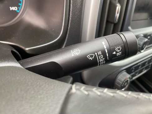 Used 2022 Chevrolet Colorado LT w/ Fleet Safety Package image 22