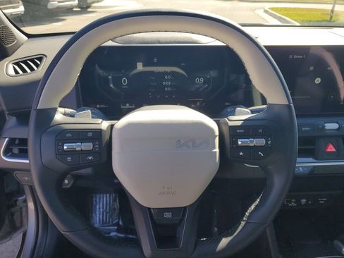 New 2025 Kia K4 GT-Line w/ GT-Line Premium Package image 11