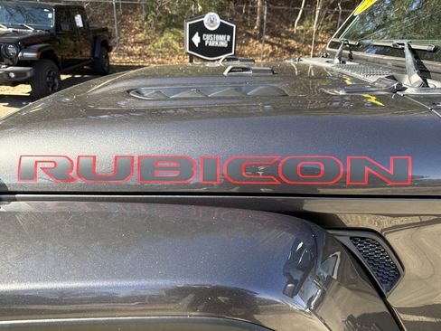 Used 2020 Jeep Gladiator Rubicon image 12