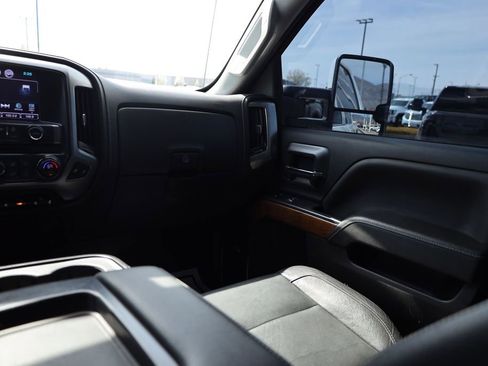 Used 2018 Chevrolet Silverado 2500 LTZ w/ Duramax Plus Package AWD/4WD image 20