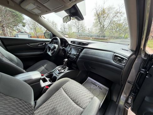 Used 2020 Nissan Rogue S w/ Special Edition Package image 17