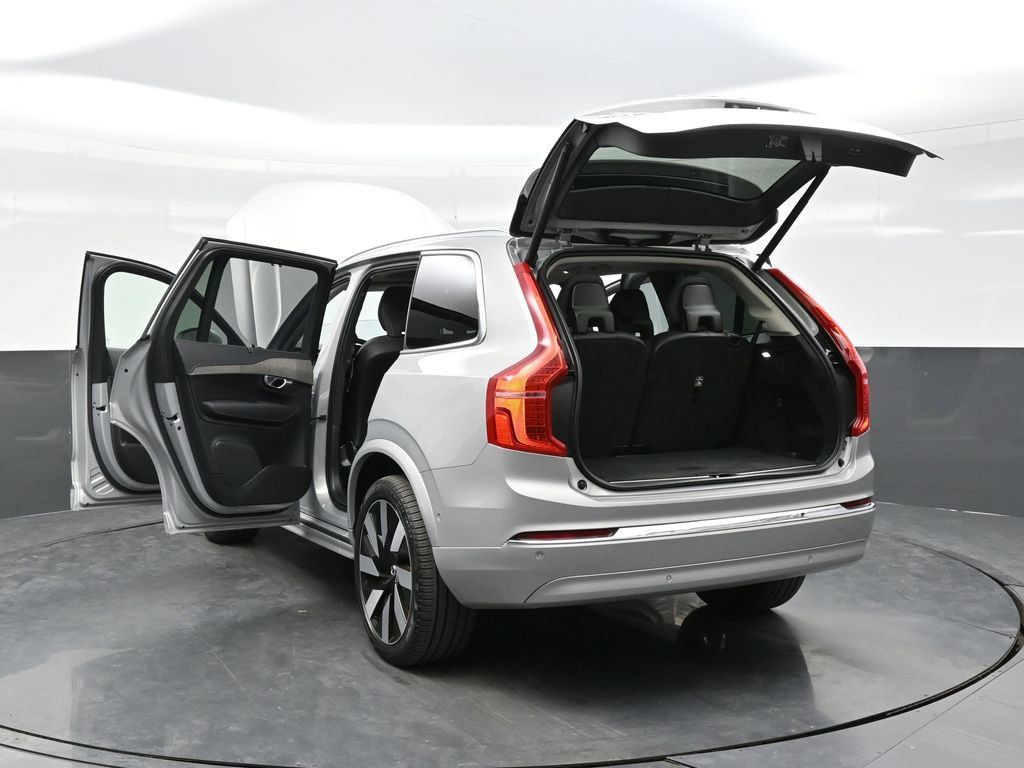 Used 2023 Volvo XC90 T8 Ultimate AWD/4WD image 47