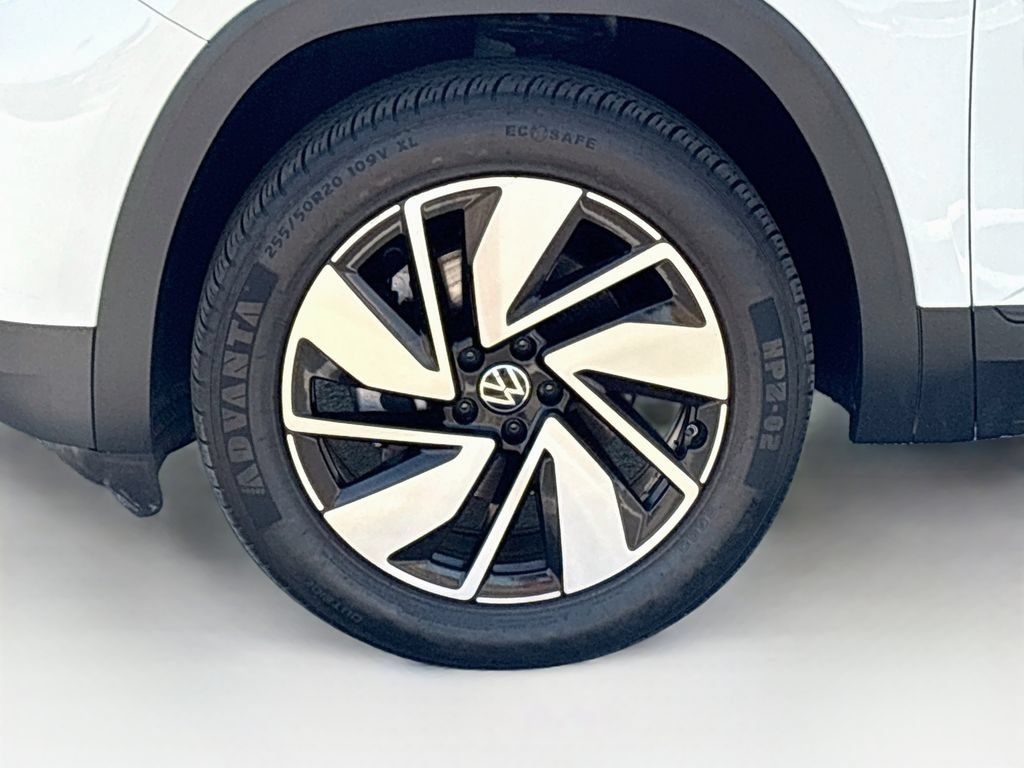 Used 2024 Volkswagen Atlas SE AWD/4WD image 30