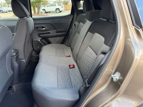 Used 2026 Nissan Kicks SV image 13