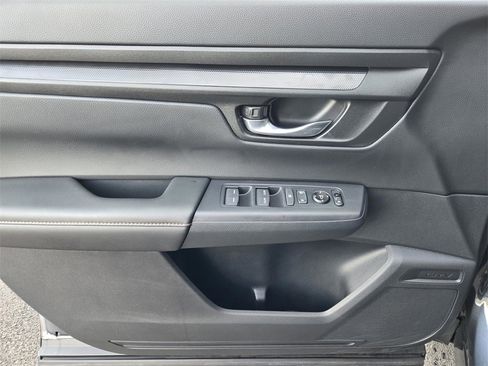 Used 2025 Honda CR-V Sport image 17